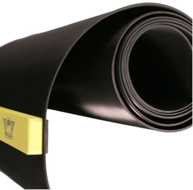 Bull's Rubber Dart Mat + Oche 300x90cm